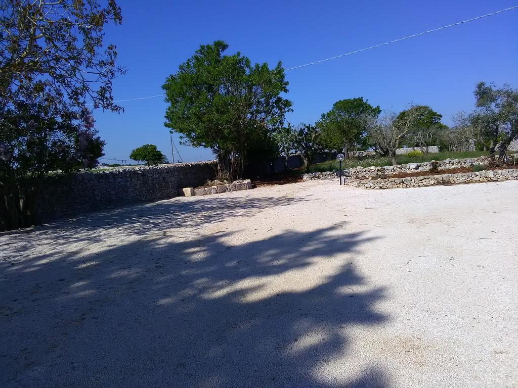 ノーチTrulli Sarmenzanelloアパートメント エクステリア 写真